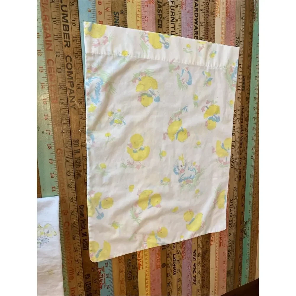 Vtg 70s Crib Sheet Yellow Bear Bunny Cats Bears Baby Retro Kitschy 3 Pcs Fabric